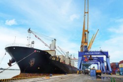 Gần 1 triệu tấn hàng hóa qua Cảng Chu Lai trong Quý I năm 2023